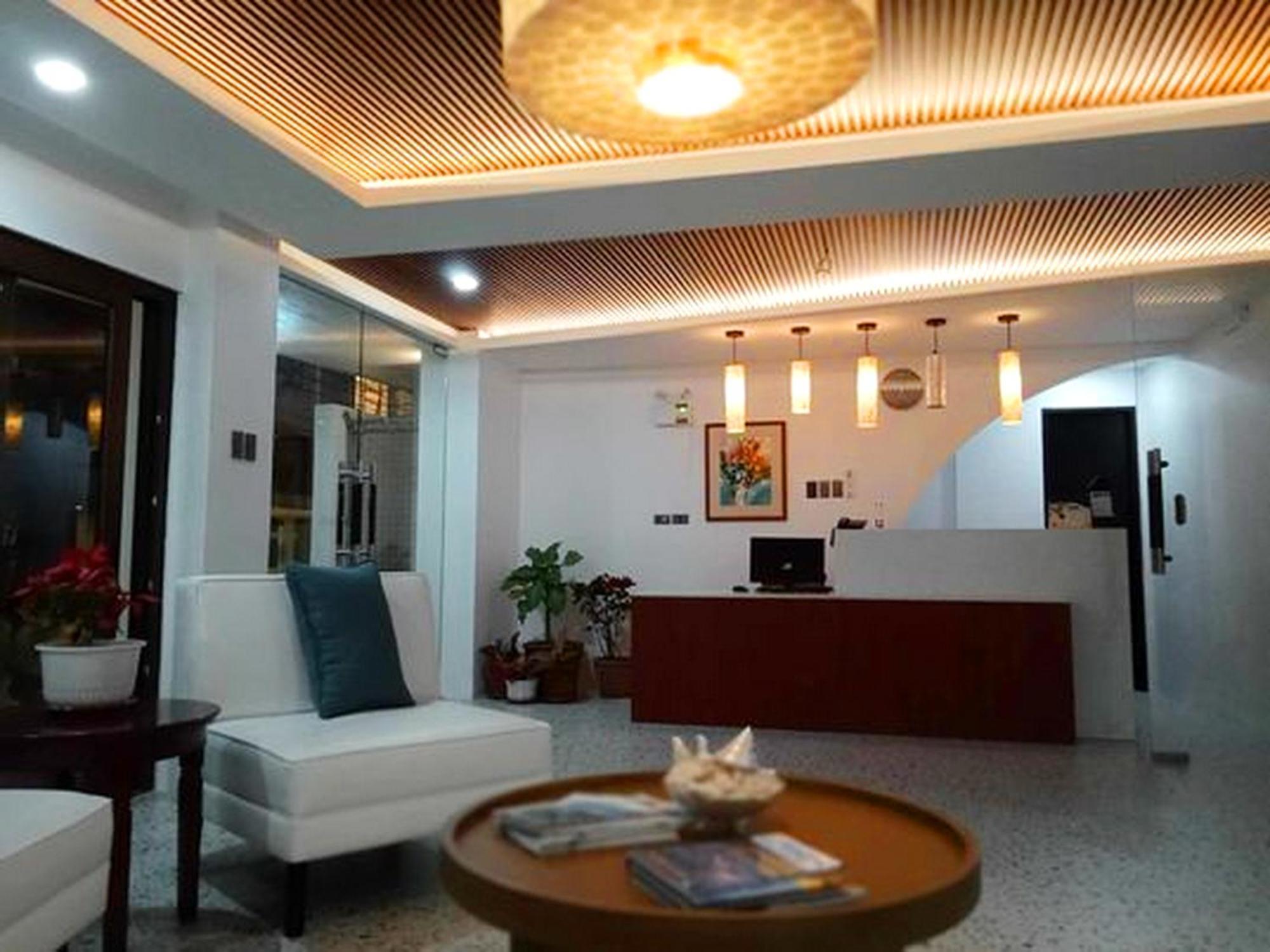 Lukay Las Brisas Balabag  Экстерьер фото